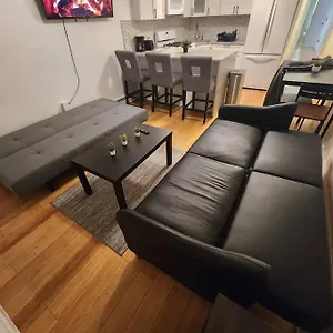  Holiday home Cosy Modern Mins To Nyc!