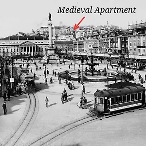 https://romantic-medieval-apartment.hotels-lisbon-portugal.com